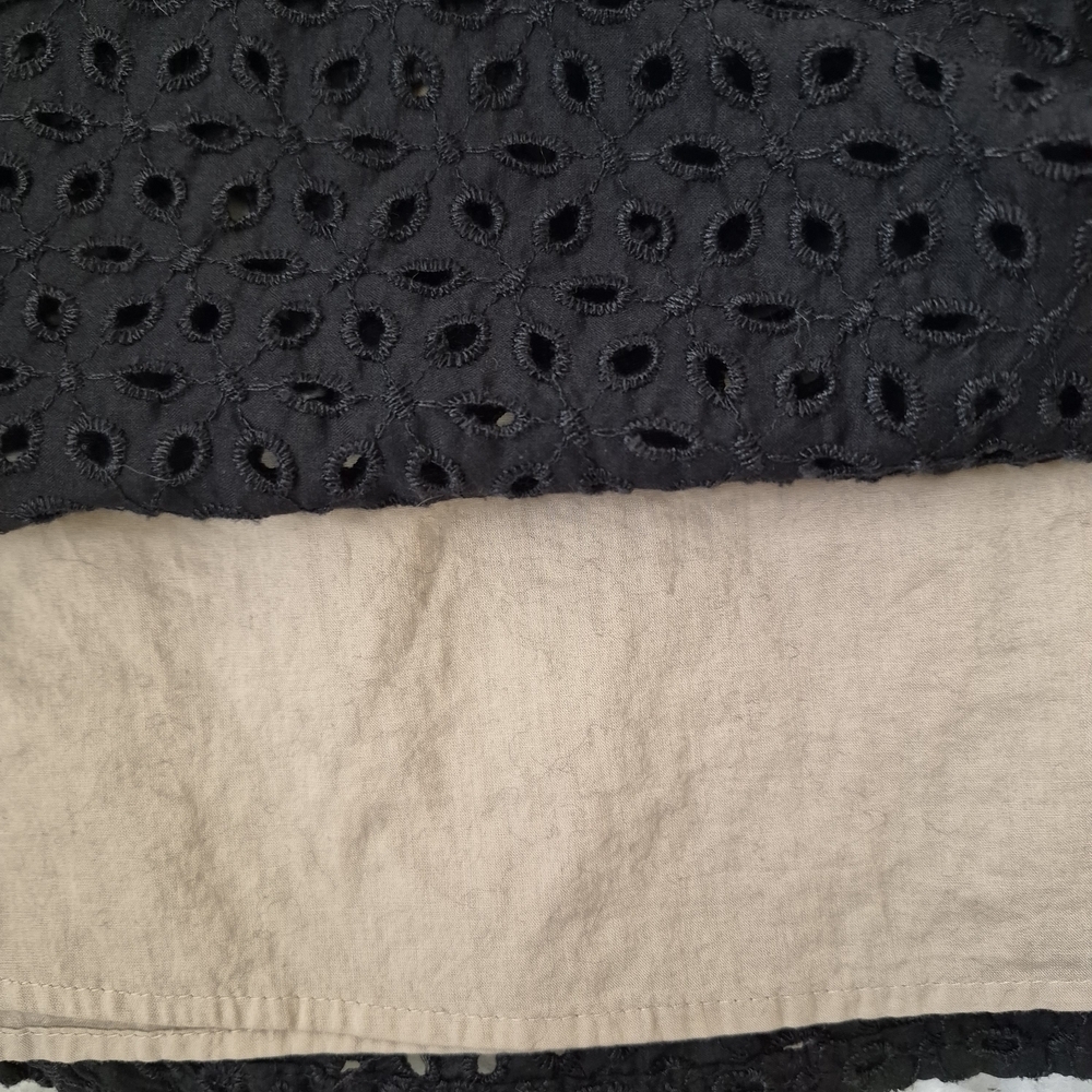LOFT Eyelet Fit &Flare Mini Dress Black Beige Lining 4 Boho Chic Preppy Cocktail - Picture 4 of 14